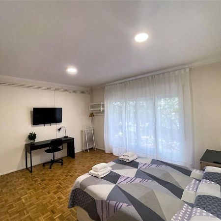 Villarroel Habitaciones 바르셀로나 외부 사진