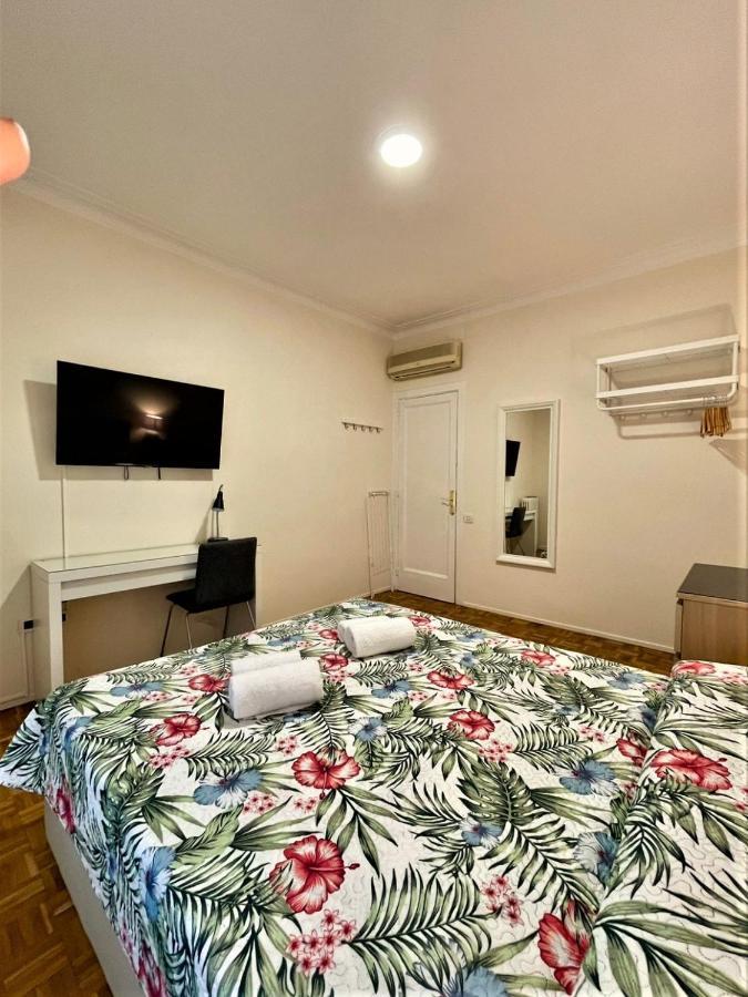 Villarroel Habitaciones 바르셀로나 외부 사진
