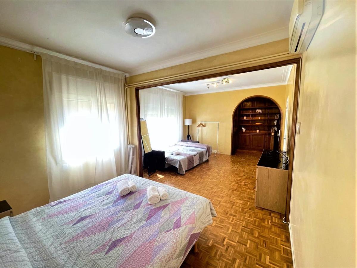 Villarroel Habitaciones 바르셀로나 외부 사진