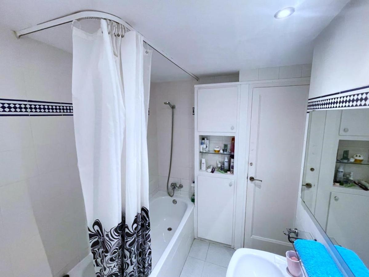 Villarroel Habitaciones 바르셀로나 외부 사진